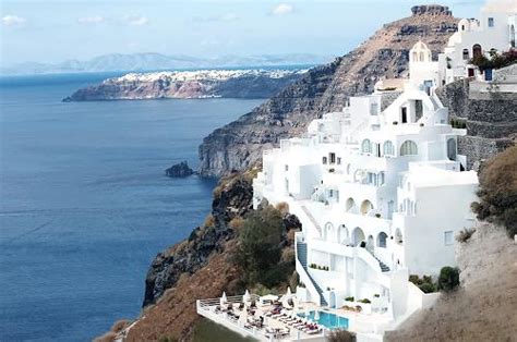 Tzekos Villas, Santorini - Travel in Greece with Dolphin Hellas