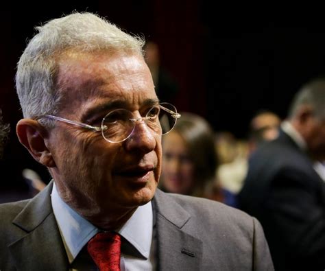 El Fiscal Que Presentó Cargos Contra El Ex Presidente Uribe No Seguirá En El Proceso