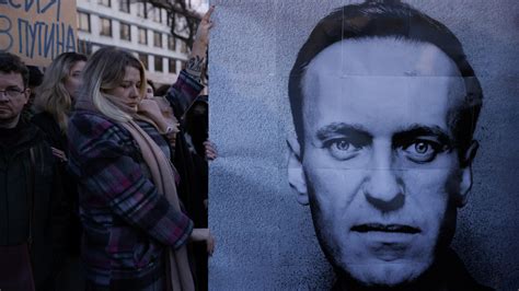 Les Mémoires Posthumes De Lopposant Russe Alexeï Navalny Sortiront Le