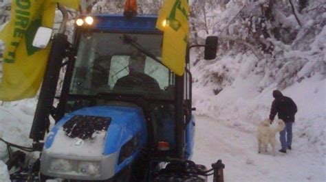 Strade Pulite Con Big Snow In Azione I Trattori Della Coldiretti