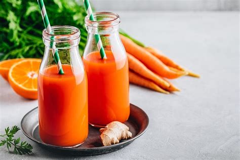 Jugo Desintoxicante De Naranja Zanahoria Y Jengibre Mejor Con Salud