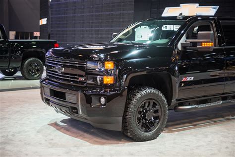 2016 Chevrolet Silverado HD Z71 Midnight Edition | GM Authority