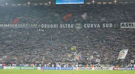 Juve Curva Sud Chiusa Contro Il Chievo Comunicato Polemico Della Societ