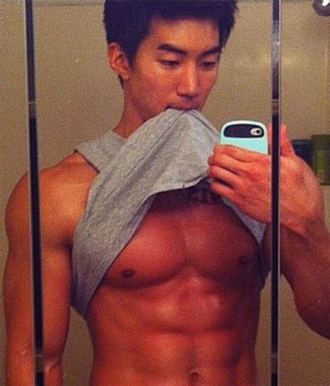 Thumbs Pro Rhkddudqkr Goinsam Kkmn Hot Korean Top He Has A Big