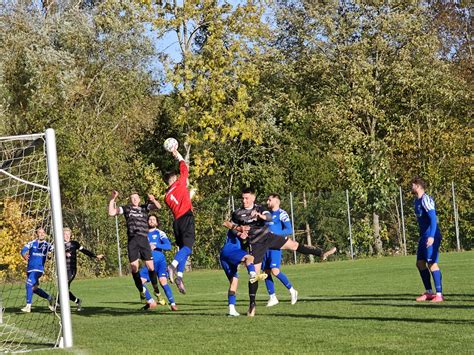 Fv Djk Unterliegt Bei Fischbach Weiler Fu Ballclub Fv Djk St