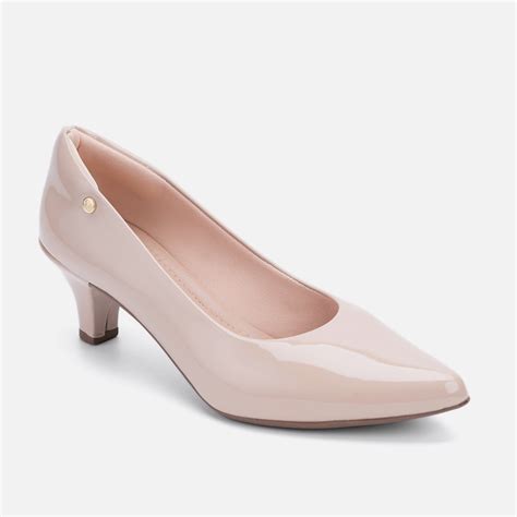 Scarpin Salto Baixo Verniz Bico Fino Nude