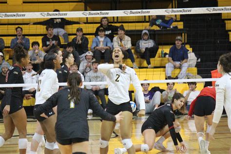 Towson Volleyball Advances To Caa Championship After Win Against