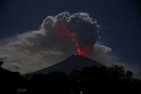 Indonezja Wybuch Wulkanu Agung Wiadomo Ci