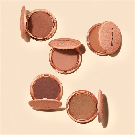 M A C Cosmetics Skinfinish Sunstruck Radiant Bronzer NZ Adore Beauty