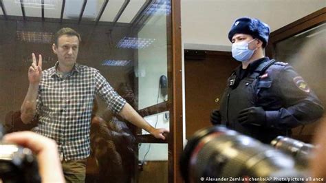 Justicia Rusa Confirma Pena De C Rcel Para Navalny Europa Dw