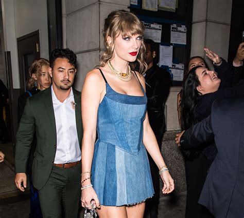 Taylor Swift’s Best Looks — How To Get Her Wardrobe On A Civilian Budget