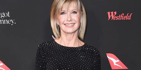 Olivia Newton John Cantante Y Actriz Superestrella Muere A Los