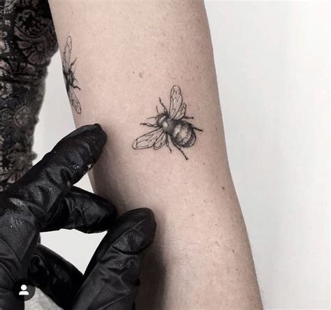 Beautiful Bee Tattoos Designs With Meanings