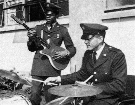 Jimi Hendrix Playing Guitar In The Us Army Circa 1961 500 X 391 R