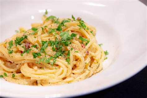 Spaghetti Carbonara Das Italienische Originalrezept Tastybits De