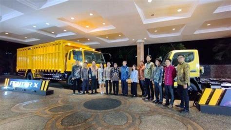 Apresiasi Pelanggan Mitsubishi Fuso Gelar Truck Campaign Komitmen