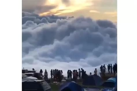 Negeri Cantik Di Atas Awan Tanah Toraja Sulsel Yacob Nauly Suara Karya