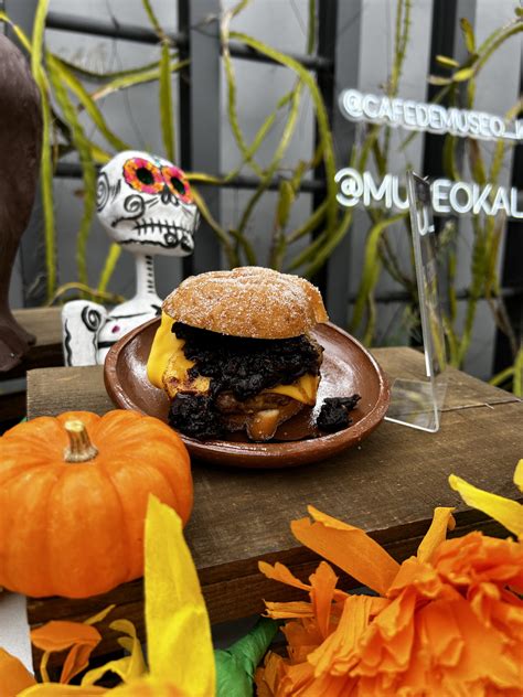 Chilango Atrac N De Sabor Con La Cata De Pan De Muerto En El Museo Kaluz