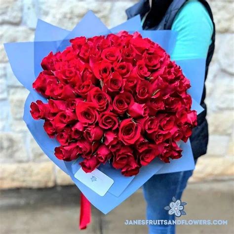 100 Red Roses Bouquet Janes Fruits And Flowers