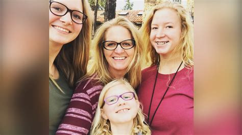 Sister Wives Christine Brown Shares Back To School Pic Of Daughters