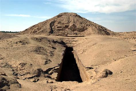 Picture Information: Piye Pyramid (Ruler of Kushite Kingdom)