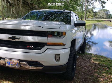 2018 Chevrolet Silverado 1500 Wheel Offset Super Aggressive