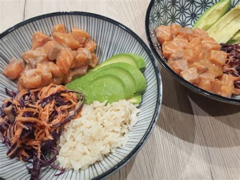 Poke Bowl Au Saumon Coleslaw Riz Et Avocat Recette Par