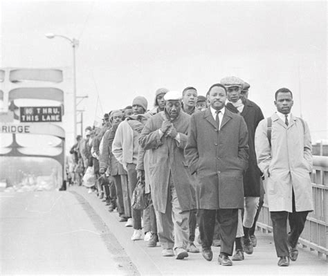 Rep John Lewis Crossing The Edmund Pettus Bridge 1965 Oldschoolcool