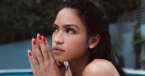 Armanik Edu Blog Welcomes You Singer Cassie Releases Sexy Bikini Photos