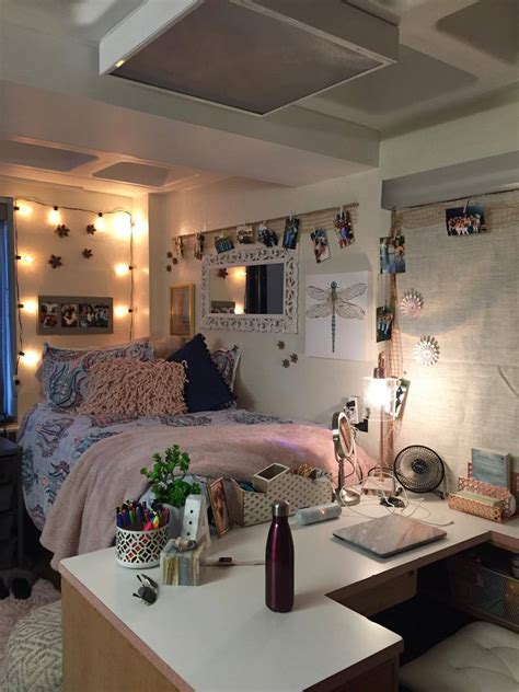 The Top 4 Dorm Room Decoration Essentials