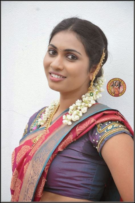 Actress Hd Gallery Siri Sri Kannada Movie Actress Cute Saree Hd Photo