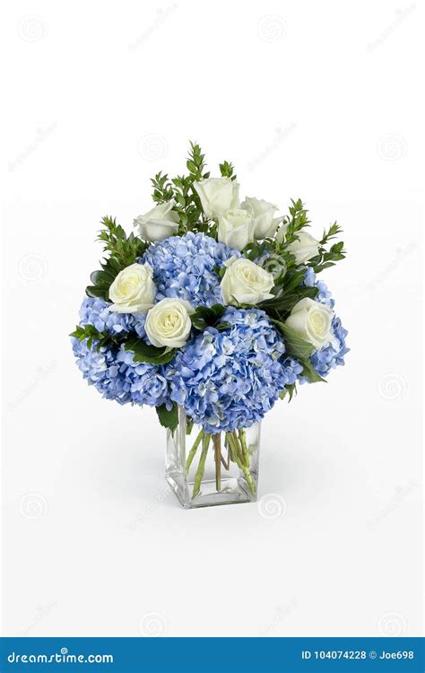 35 Elegant Blue And White Rose Vase