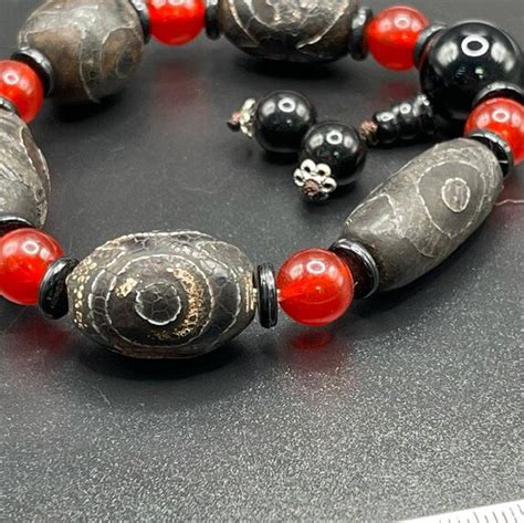 Antique Tibetan Old Agate Rare Eyes Dzi Beads Colle Gem