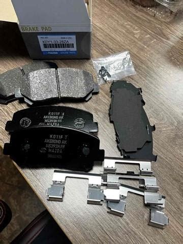 K0Y13328ZA Mazda колодки тормозные передние дисковые