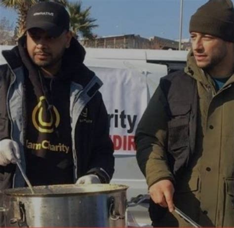 Nasheed Artist Maher Zain Distributes Food to Quake Survivors - Islamic ...