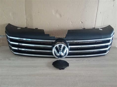 Grila Masca Radiator Fata Cu Emblema Vw Passat B Completa