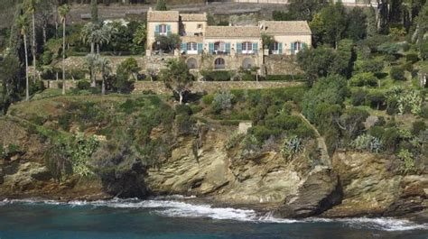 Vente Villa Rayol Canadel Sur Mer Chambres Mer Pied Dans L Eau