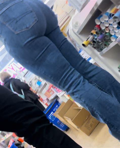 Pawg full squat on toes & extra - Tight Jeans - Forum