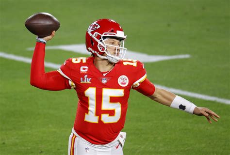 Patrick Mahomes early favorite to win 2021 NFL MVP award | Reuters