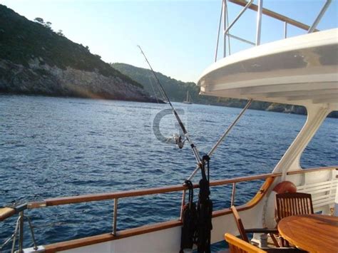 Dagless Fleur de Lys 77 'DALAMORE'' for sale | Fleur de lys, Boat, Refit