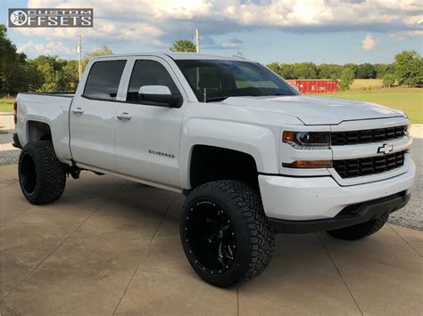 Chevrolet Silverado Hardrock Devious Rough Country Suspension