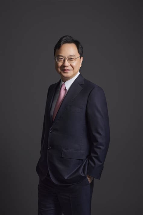 Professor Dennis Lo Yuk Ming Appointed The Ninth Vice Chancellor And