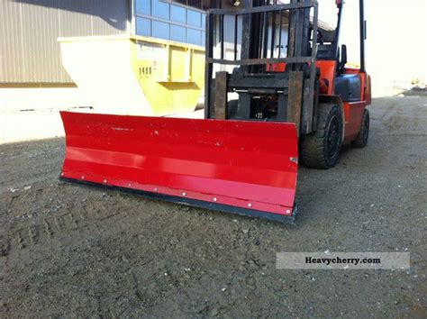 Linde Snow Plow 2m Wide And Swivel 2012 Front Mounted Forklift Truck