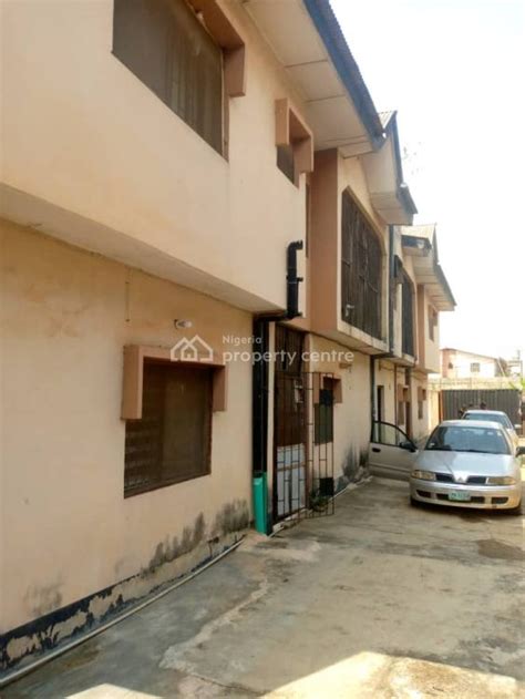 For Sale 4 Numbers Of 3 Bedrooms Flat Off Olupa Bus Stop Elliot Iju