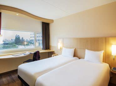 Cheap airport hotel rooms - ibis Schiphol Amsterdam Airport