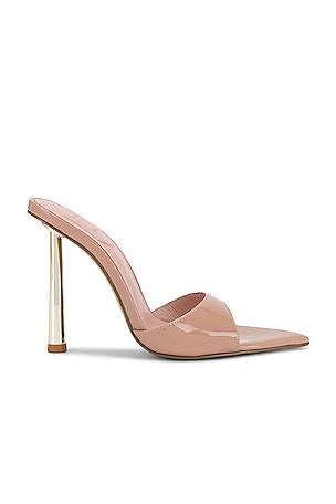 Nude Pumps REVOLVE
