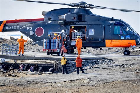 昭和基地での物資持込み輸送完了 観測隊ブログ