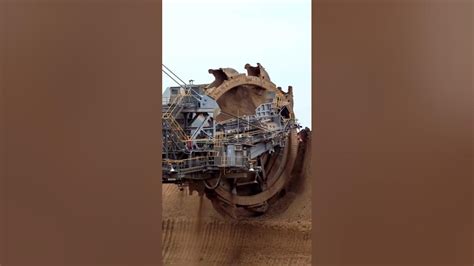 Bagger 293 The Worlds Largest Machine Shorts Youtube