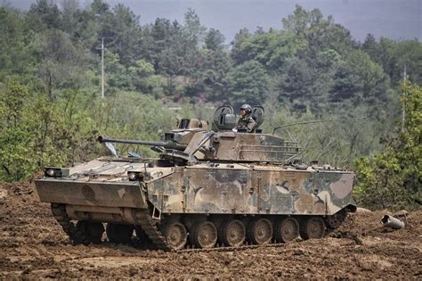 K21 IFV Republic of Korea Army | Military vehicles, Tanks military, Army tanks