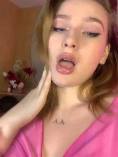 LenaWoW From Stripchat Free Porn Video Leak White Twerk Cooking Nipple Toys Fingering White